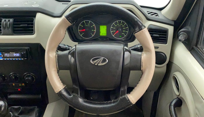 2016 Mahindra Scorpio S4, Diesel, Manual, 90,940 km, Steering Wheel Close Up
