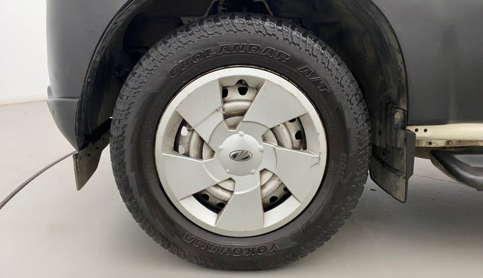 2016 Mahindra Scorpio S4, Diesel, Manual, 90,940 km, Left Front Wheel