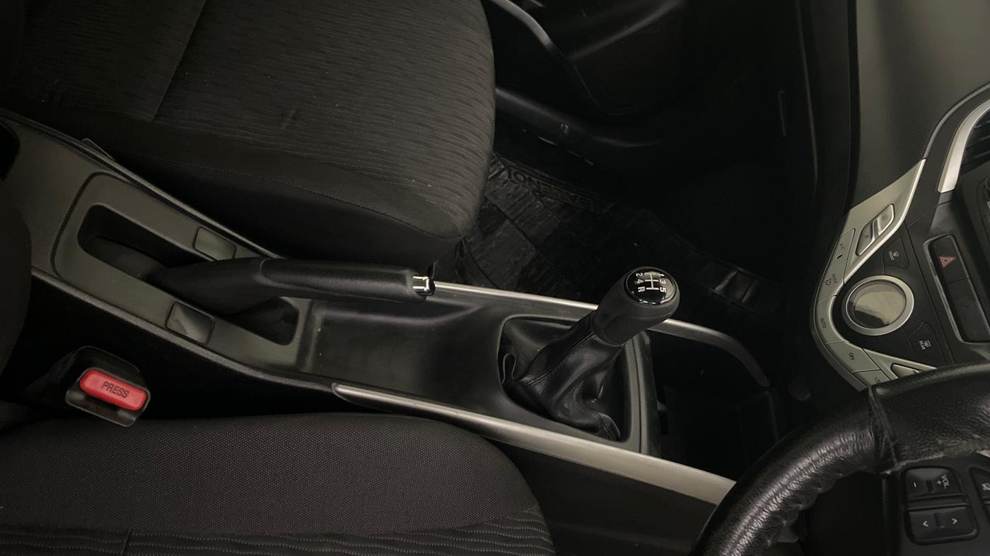2017 Maruti Baleno DELTA PETROL 1.2, Petrol, Manual, 35,574 km, Gear Lever