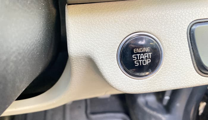 2020 KIA SELTOS HTX 1.5 PETROL, Petrol, Manual, 1,05,591 km, Keyless Start/ Stop Button