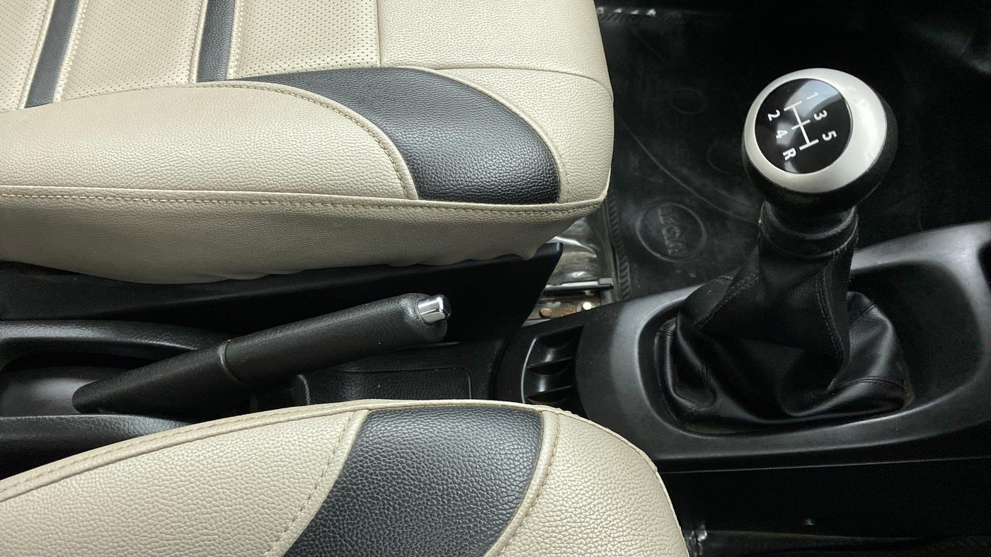 2014 Maruti Wagon R 1.0 VXI, Petrol, Manual, 49,916 km, Gear Lever