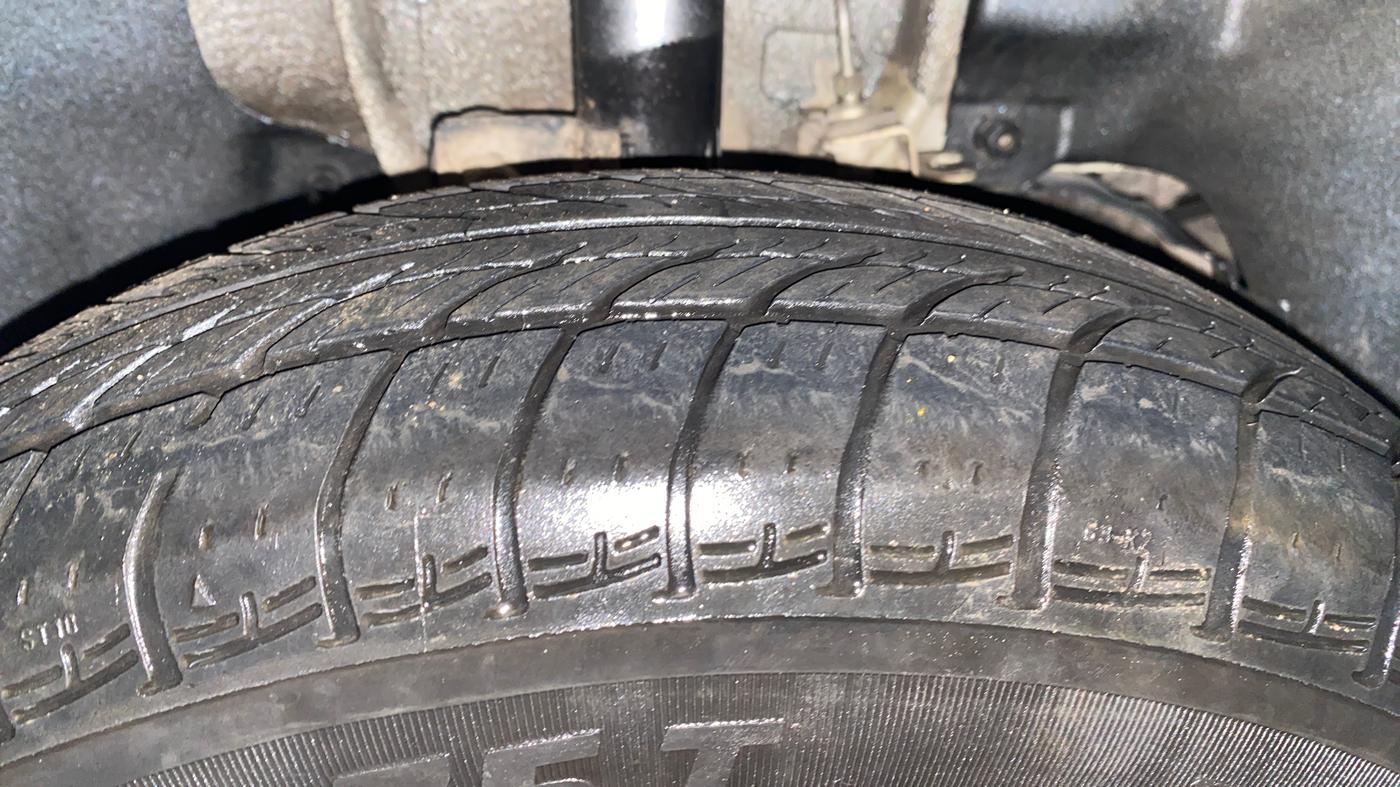 2018 Tata Tiago XM PETROL, Petrol, Manual, 64,338 km, Right Front Tyre Tread