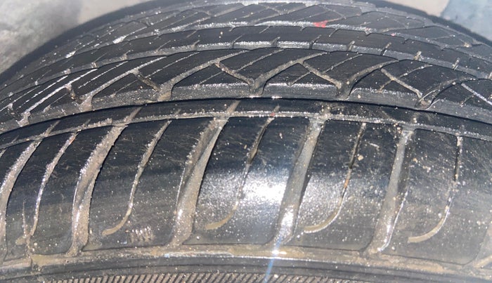 2016 Hyundai Elite i20 ASTA 1.4 CRDI, Diesel, Manual, 85,511 km, Right Front Tyre Tread