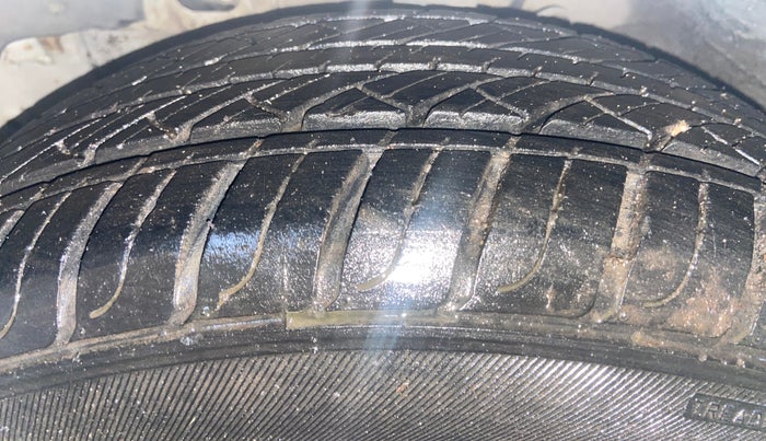 2016 Hyundai Elite i20 ASTA 1.4 CRDI, Diesel, Manual, 85,511 km, Left Front Tyre Tread
