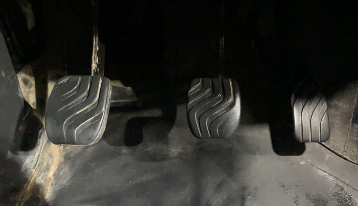 2018 Renault Kwid CLIMBER 1.0, Petrol, Manual, 69,765 km, Pedals