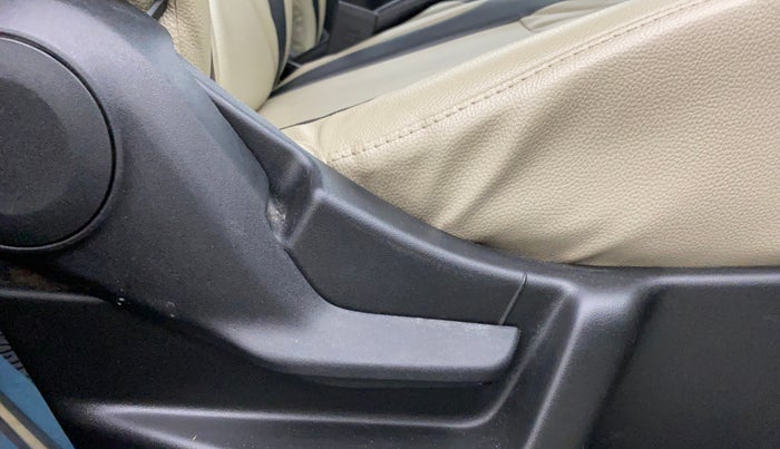 2019 Maruti New Wagon-R VXI (O) 1.0 AMT , Petrol, Automatic, 36,634 km, Driver Side Adjustment Panel