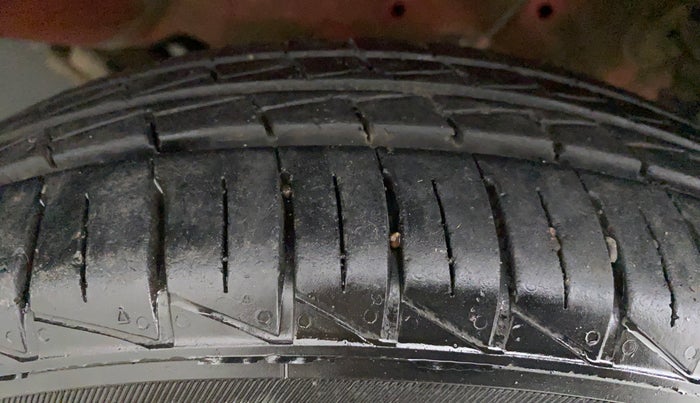 2021 Maruti S PRESSO LXI CNG, CNG, Manual, 15,286 km, Right Rear Tyre Tread