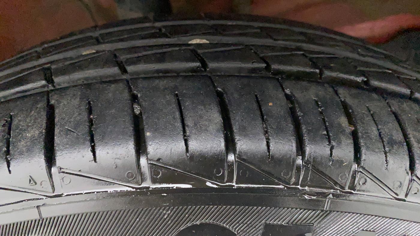 2021 Maruti S PRESSO LXI CNG, CNG, Manual, 15,286 km, Left Front Tyre Tread