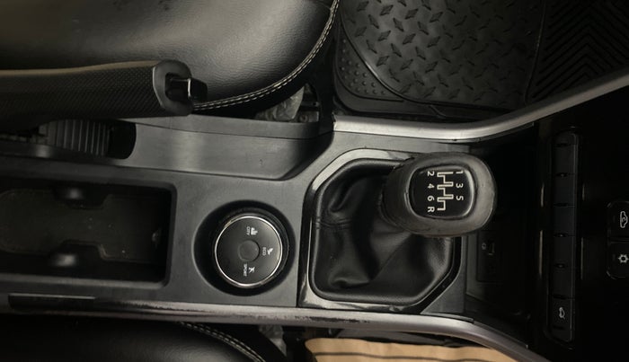 2020 Tata NEXON XM SUNROOF DIESEL, Diesel, Manual, 83,171 km, Gear Lever