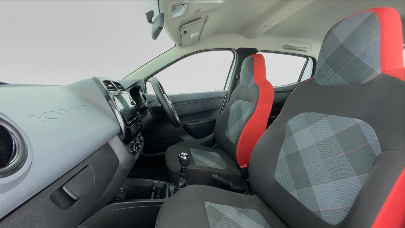 2021 Renault Kwid RXT, Petrol, Manual, 7,371 km, Right Side Front Door Cabin