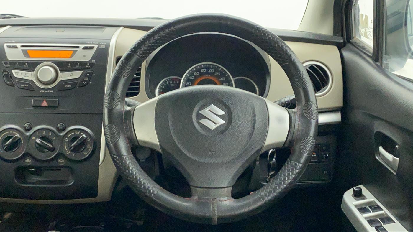 2016 Maruti Wagon R 1.0 VXI AMT, Petrol, Automatic, 91,825 km, Steering Wheel Close Up