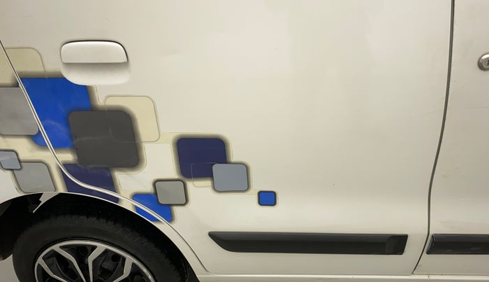 2016 Maruti Wagon R 1.0 VXI AMT, Petrol, Automatic, 91,825 km, Right rear door - Slightly dented