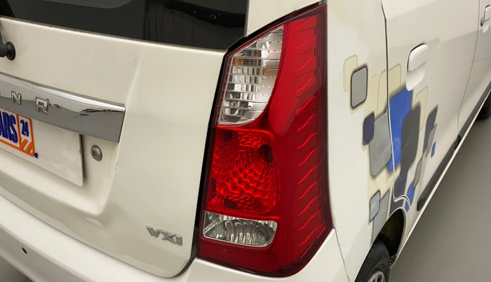 2016 Maruti Wagon R 1.0 VXI AMT, Petrol, Automatic, 91,825 km, Right tail light - Minor scratches
