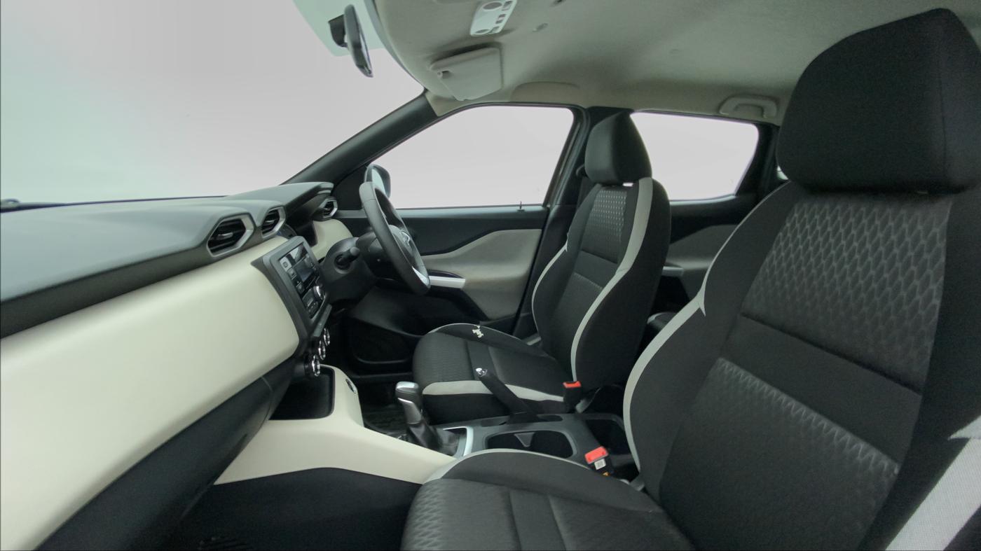 2021 Nissan MAGNITE XL Turbo CVT, Petrol, Automatic, 11,586 km, Right Side Front Door Cabin