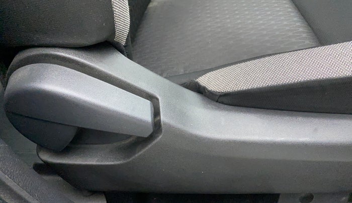 2021 Nissan MAGNITE XL Turbo CVT, Petrol, Automatic, 11,586 km, Driver Side Adjustment Panel