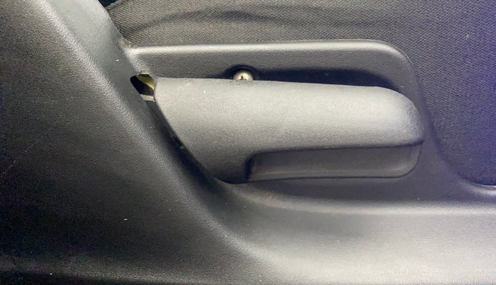 2013 Maruti Swift VXI, Petrol, Manual, 1,08,127 km, Driver Side Adjustment Panel