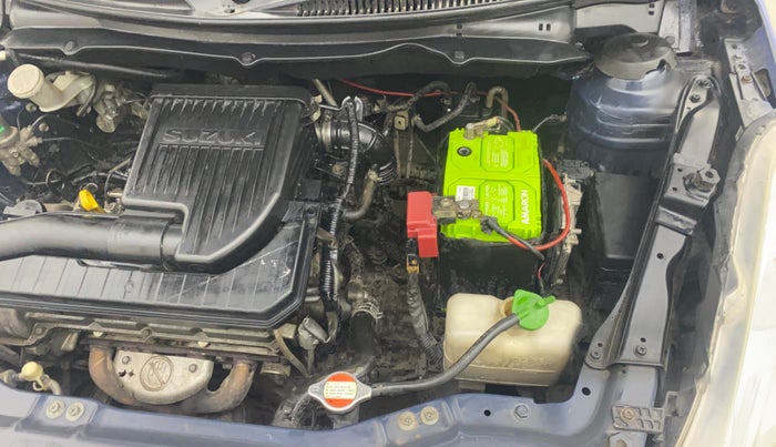 2013 Maruti Swift VXI, Petrol, Manual, 1,08,127 km, Engine View - Left