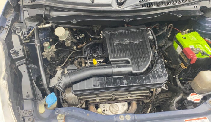 2013 Maruti Swift VXI, Petrol, Manual, 1,08,127 km, Engine View - Right