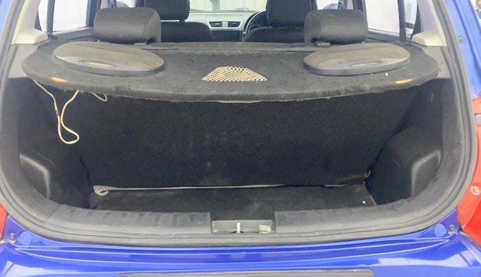 2013 Maruti Swift VXI, Petrol, Manual, 1,08,127 km, Boot Inside