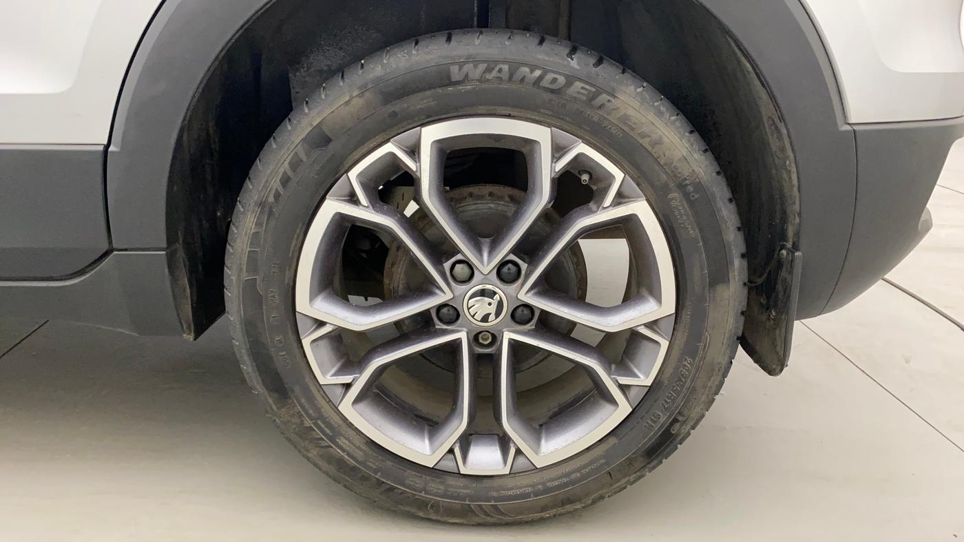 2022 Skoda KUSHAQ STYLE 1.0L TSI AT (6 AIRBAGS), Petrol, Automatic, 49,836 km, Left Rear Wheel