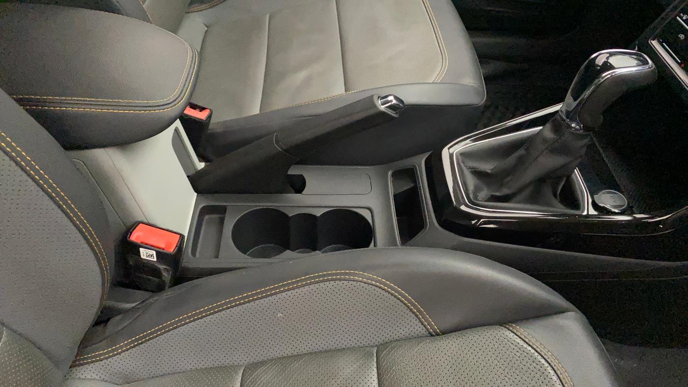 2022 Skoda KUSHAQ STYLE 1.0L TSI AT (6 AIRBAGS), Petrol, Automatic, 49,836 km, Gear Lever