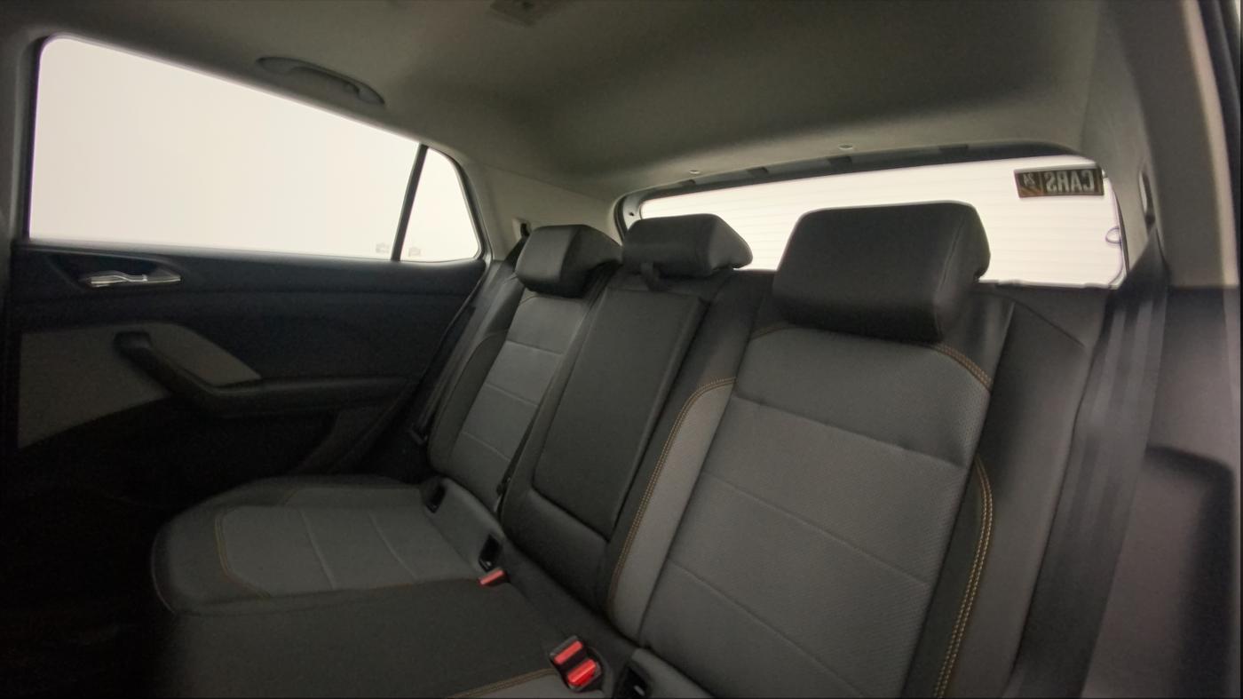 2022 Skoda KUSHAQ STYLE 1.0L TSI AT (6 AIRBAGS), Petrol, Automatic, 49,836 km, Right Side Rear Door Cabin