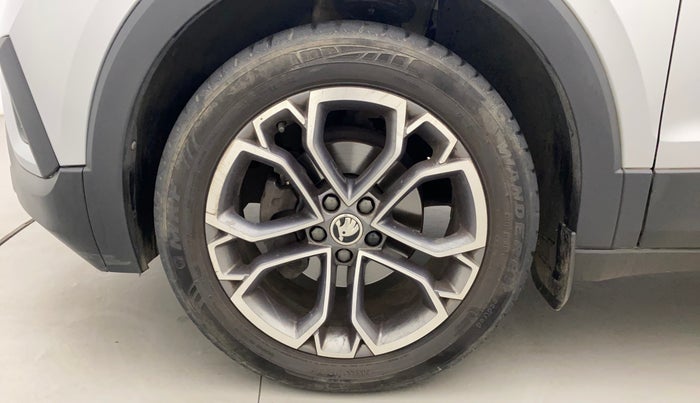 2022 Skoda KUSHAQ STYLE 1.0L TSI AT (6 AIRBAGS), Petrol, Automatic, 49,836 km, Left Front Wheel