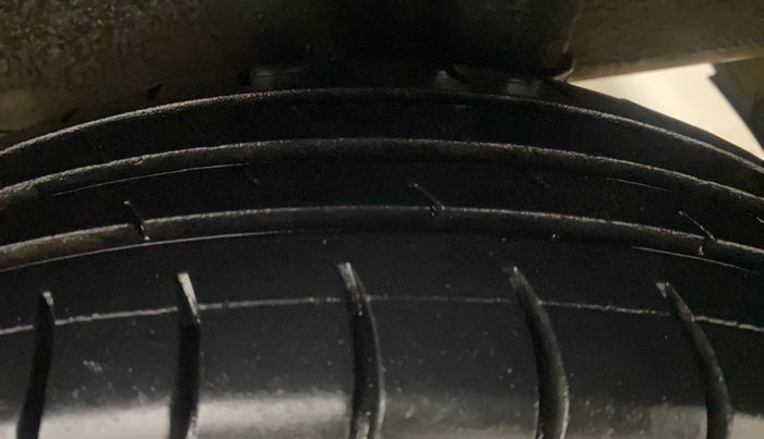 2019 Hyundai NEW SANTRO MAGNA, Petrol, Manual, 70,196 km, Left Rear Tyre Tread