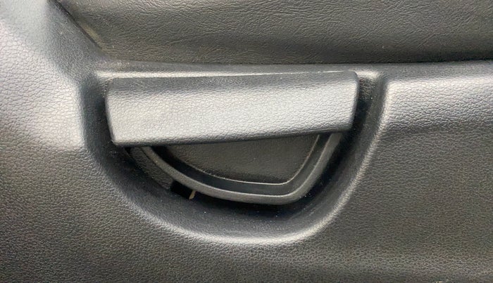 2019 Hyundai NEW SANTRO MAGNA, Petrol, Manual, 70,196 km, Driver Side Adjustment Panel