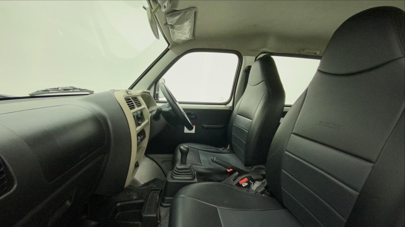 2023 Maruti Eeco 5 STR AC CNG, CNG, Manual, 15,704 km, Right Side Front Door Cabin
