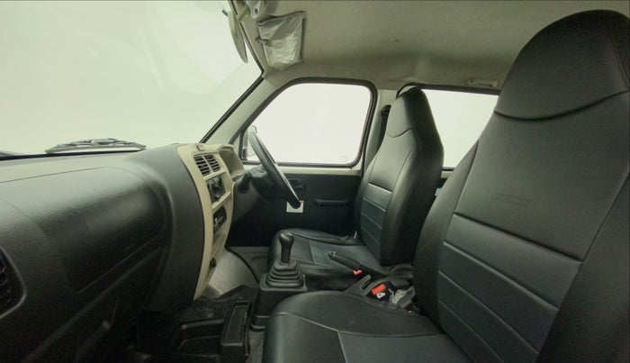 2023 Maruti Eeco 5 STR AC CNG, CNG, Manual, 15,704 km, Right Side Front Door Cabin