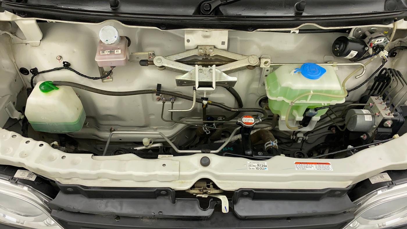 2023 Maruti Eeco 5 STR AC CNG, CNG, Manual, 15,704 km, Open Bonet