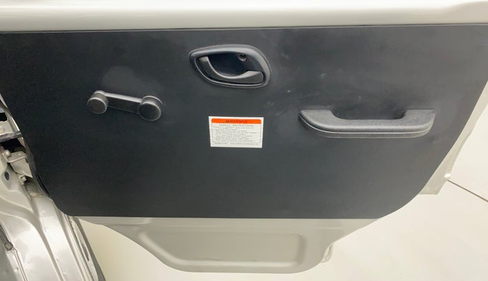 2023 Maruti Eeco 5 STR AC CNG, CNG, Manual, 15,704 km, Driver Side Door Panels Control