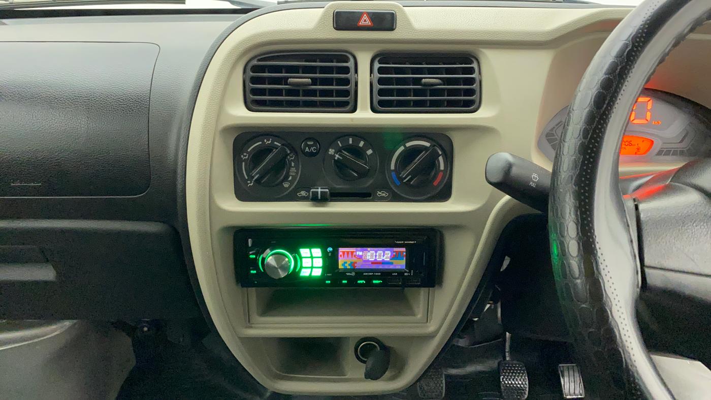 2023 Maruti Eeco 5 STR AC CNG, CNG, Manual, 15,704 km, Air Conditioner