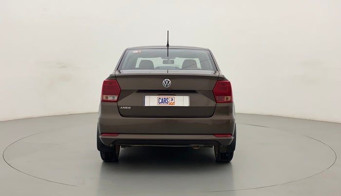 2018 Volkswagen Ameo COMFORTLINE 1.0L, Petrol, Manual, 37,610 km, Back/Rear