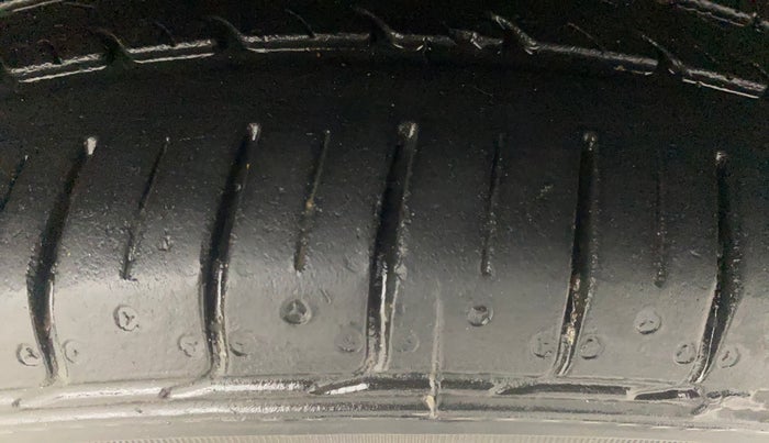 2018 Hyundai Verna 1.6 VTVT SX (O) AT, Petrol, Automatic, 77,959 km, Right Front Tyre Tread