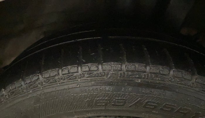 2017 Hyundai Grand i10 SPORTZ 1.2 KAPPA VTVT, CNG, Manual, 1,17,109 km, Left Rear Tyre Tread