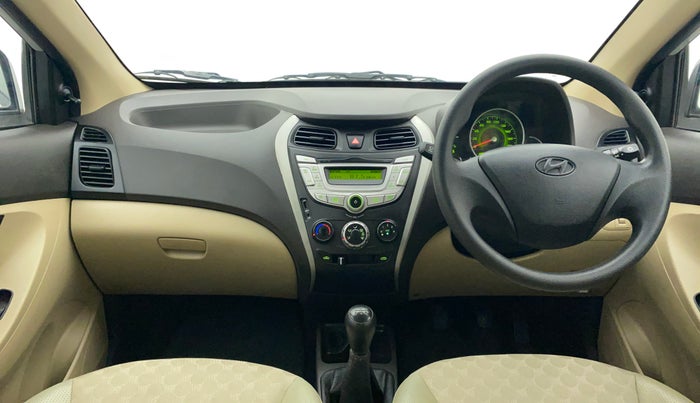 2017 Hyundai Eon MAGNA +, Petrol, Manual, 18,103 km, Dashboard