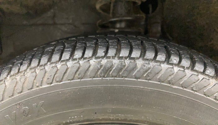 2015 Maruti Alto K10 VXI, Petrol, Manual, 12,734 km, Left Front Tyre Tread