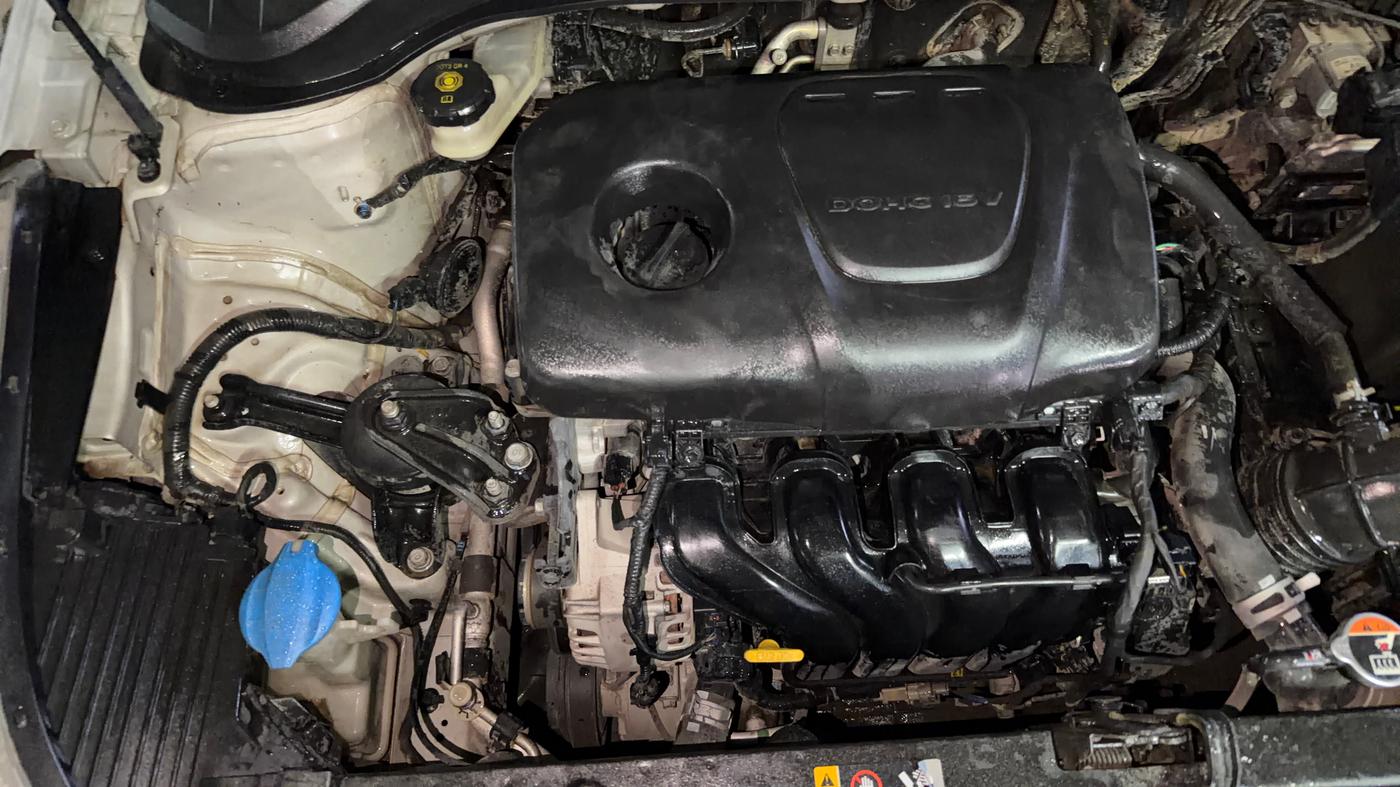2018 Hyundai Verna 1.6 VTVT SX, Petrol, Manual, 77,033 km, Engine View - Right