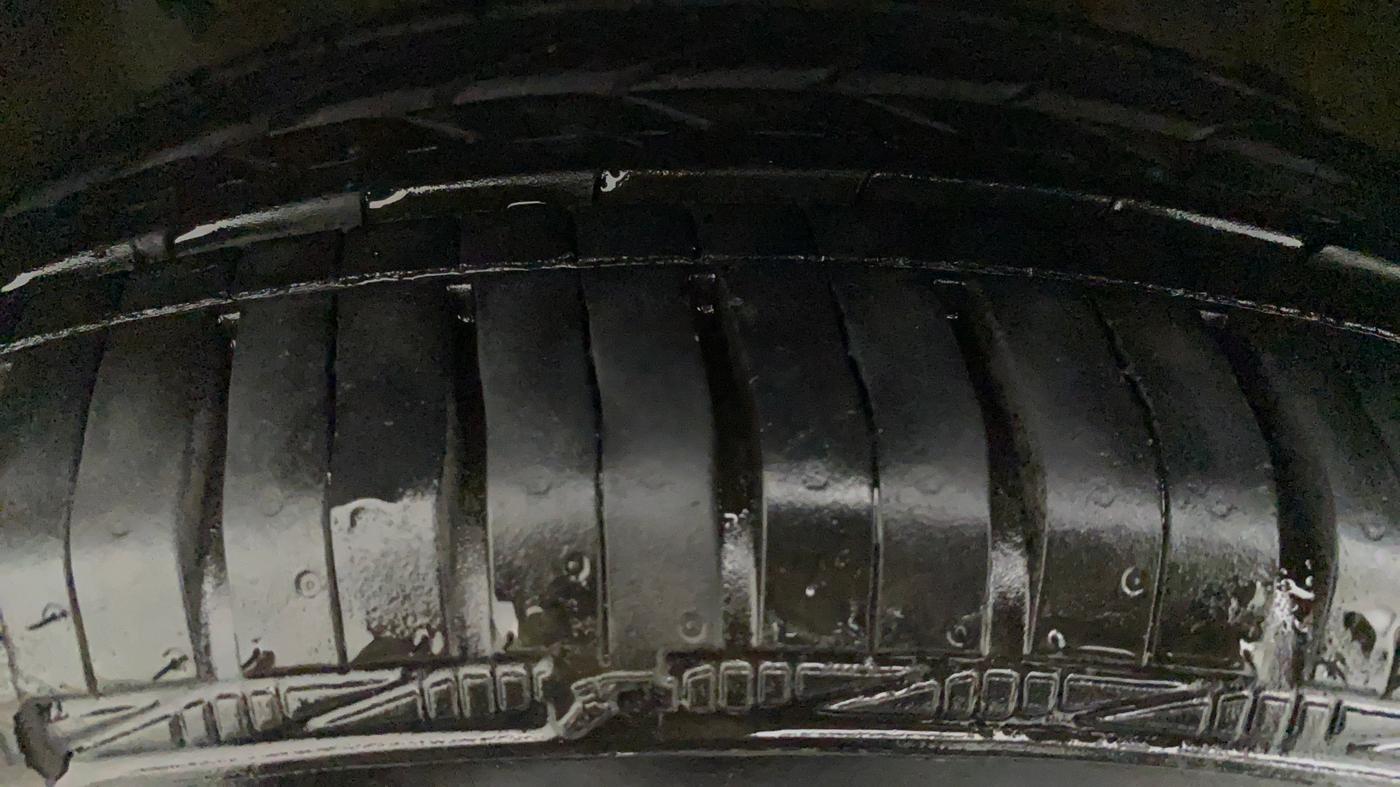 2013 Nissan Micra XV CVT, CNG, Automatic, 50,591 km, Right Front Tyre Tread