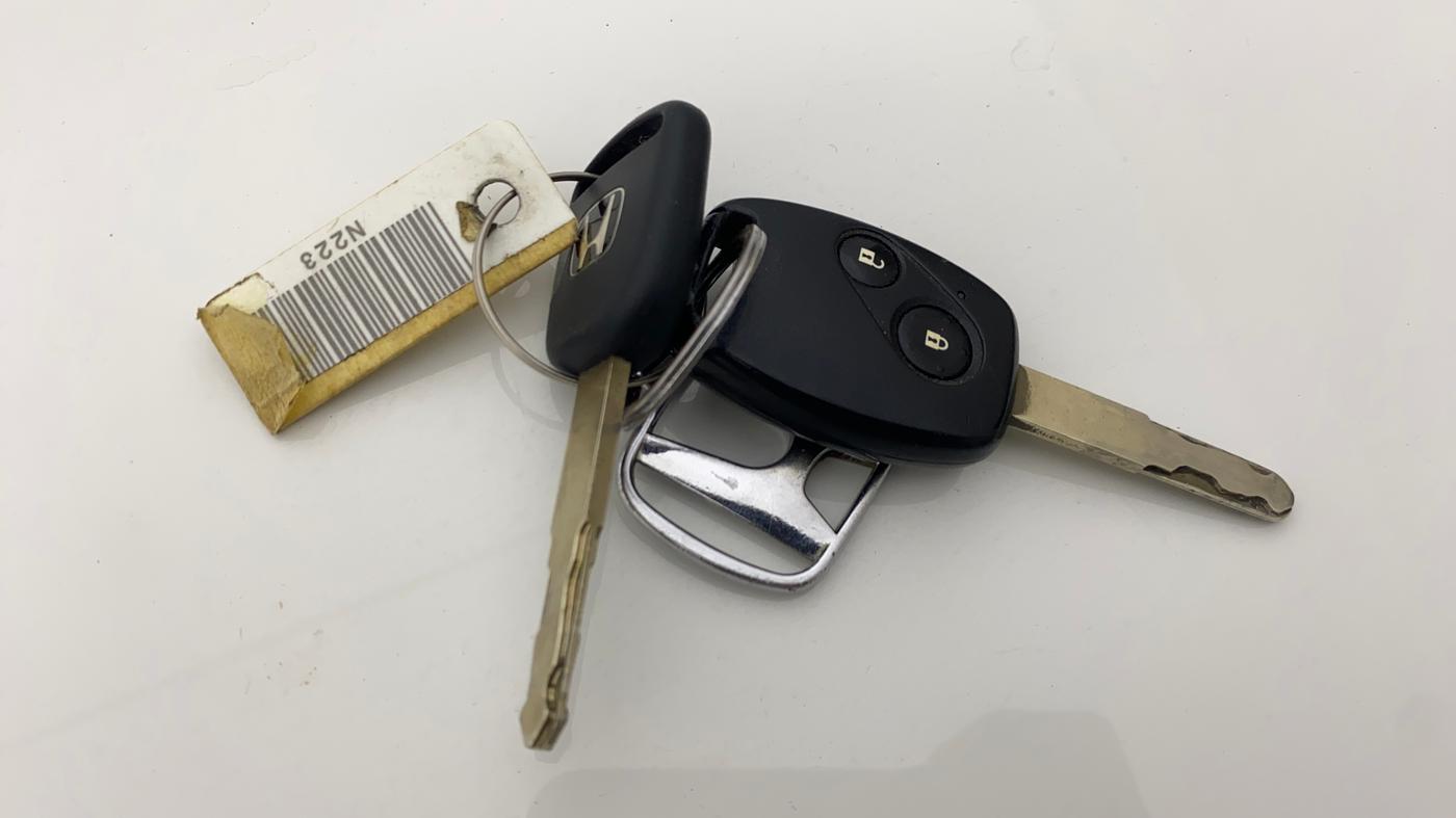 2012 Honda City 1.5L I-VTEC V MT, Petrol, Manual, 99,078 km, Key Close Up