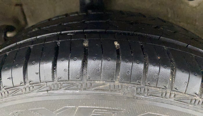 2016 Maruti Celerio VXI AMT, Petrol, Automatic, 46,876 km, Right Rear Tyre Tread