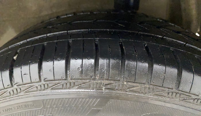 2016 Maruti Celerio VXI AMT, Petrol, Automatic, 46,876 km, Left Rear Tyre Tread
