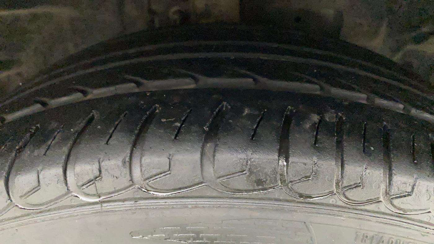 2019 Ford Ecosport TITANIUM + 1.5L PETROL AT, Petrol, Automatic, 38,293 km, Right Front Tyre Tread