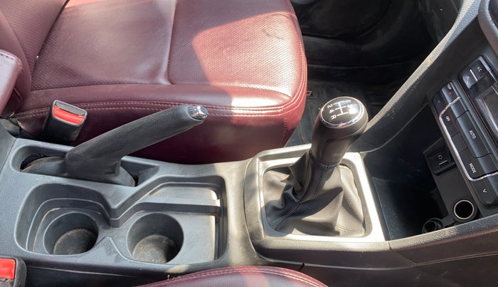 2017 Maruti Vitara Brezza ZDI, Diesel, Manual, 53,377 km, Gear Lever