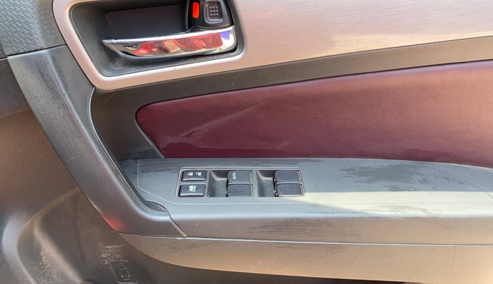 2017 Maruti Vitara Brezza ZDI, Diesel, Manual, 53,377 km, Driver Side Door Panels Control