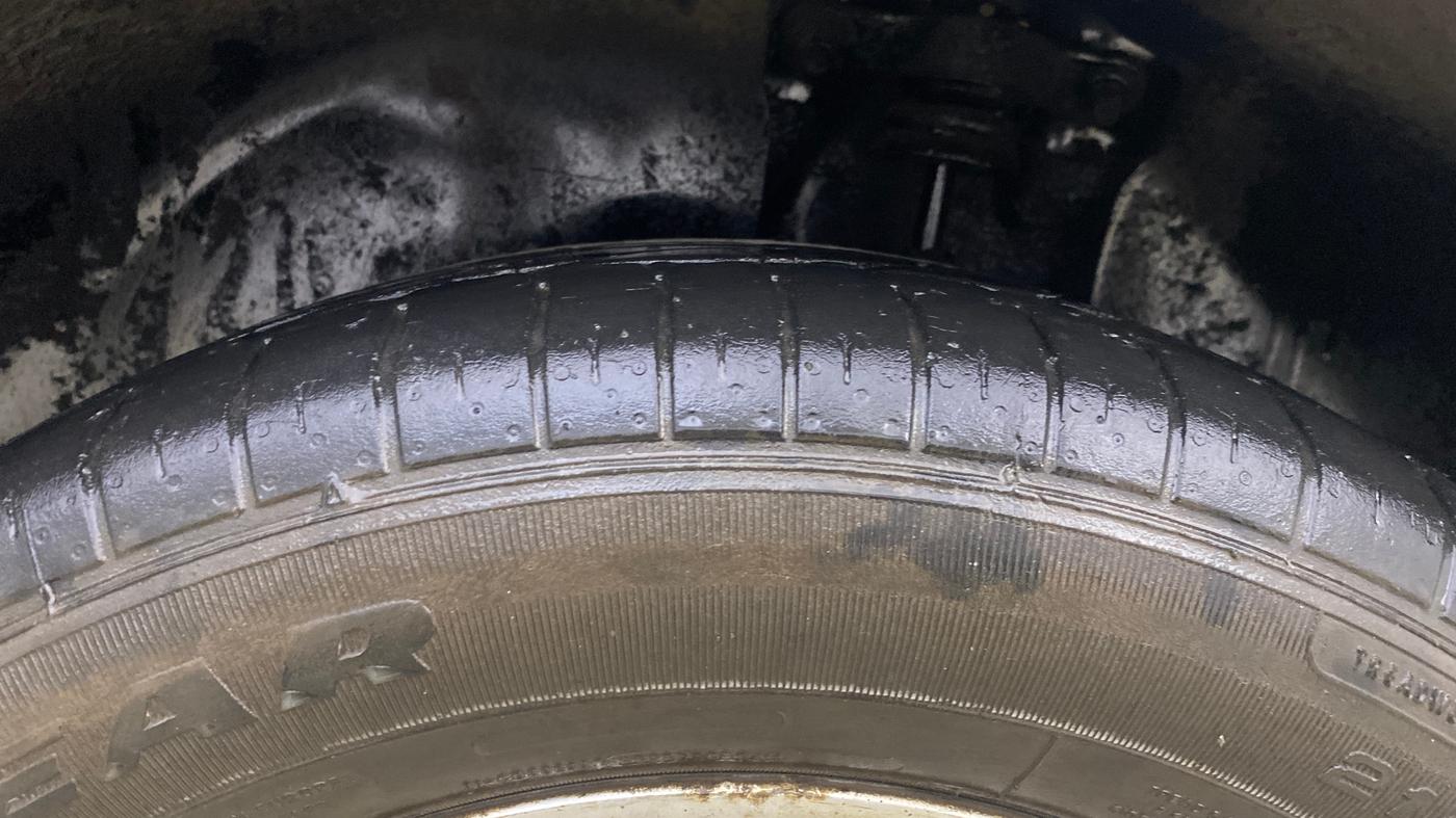 2017 Hyundai Creta SX PLUS 1.6 PETROL, CNG, Manual, 94,059 km, Left Rear Tyre Tread