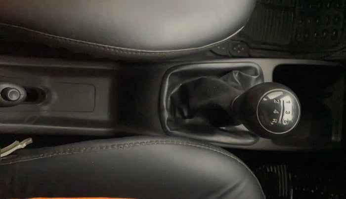 2013 Hyundai Eon ERA +, Petrol, Manual, 60,553 km, Gear Lever