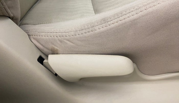 2016 Maruti Ciaz VXI (O), Petrol, Manual, 1,18,566 km, Driver Side Adjustment Panel